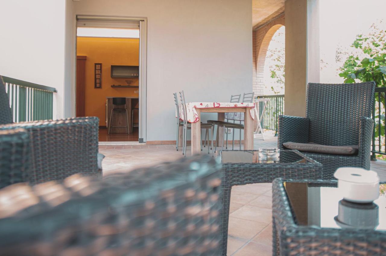 Il Mughetto - Appartamento Con Terrazza Privata San Quirico dʼOrcia Exterior foto