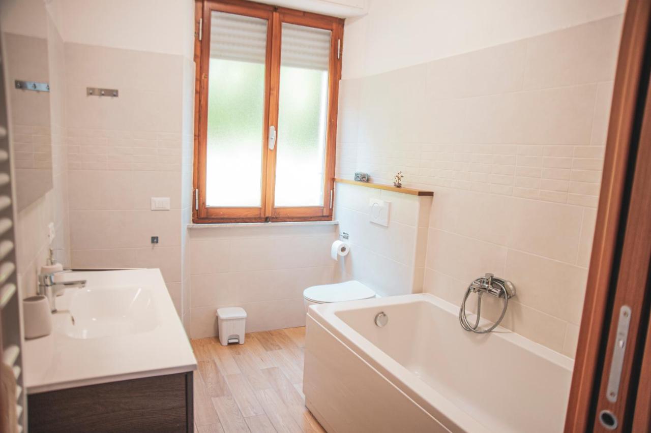 Il Mughetto - Appartamento Con Terrazza Privata San Quirico dʼOrcia Exterior foto